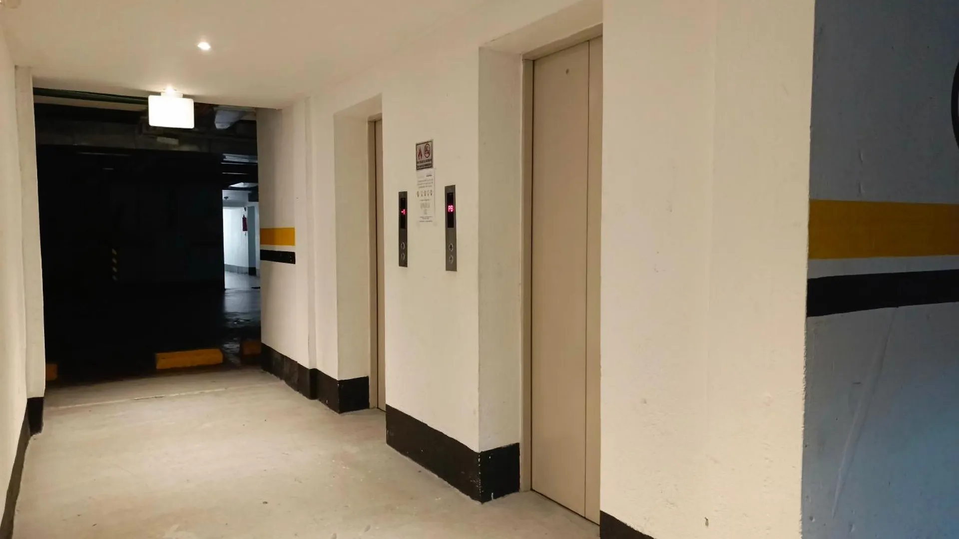 Apartment - 2Bedrooms - Queenbed - Balcony - Parking - 7Thfloor  Quito
