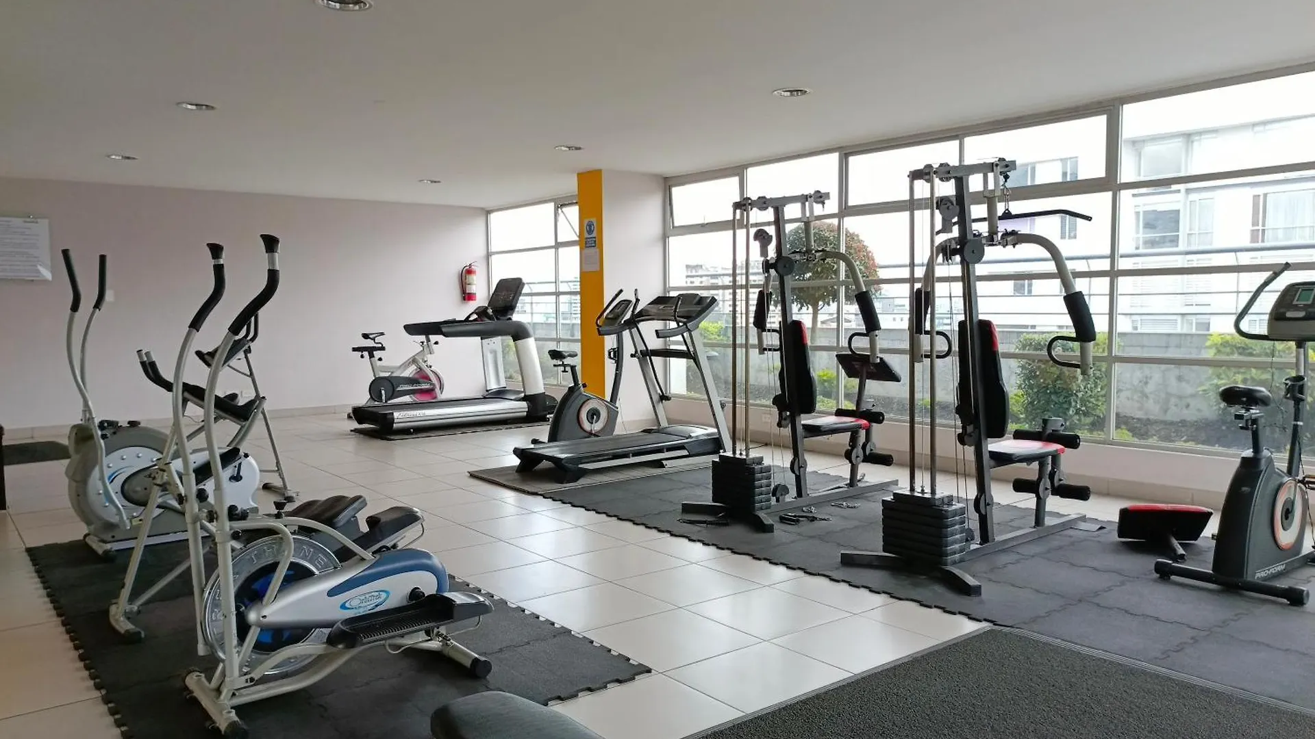 Apartment - 2Bedrooms - Queenbed - Balcony - Parking - 7Thfloor Équateur