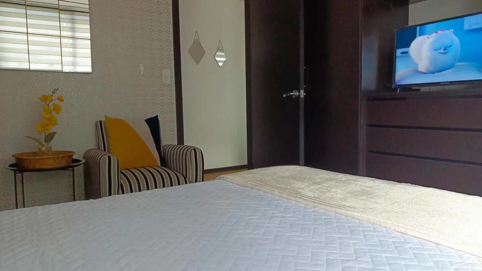 Apartamento LA MARISCAL, Sector Plaza Foch - Piso 7 - Balcón Quito 0*,