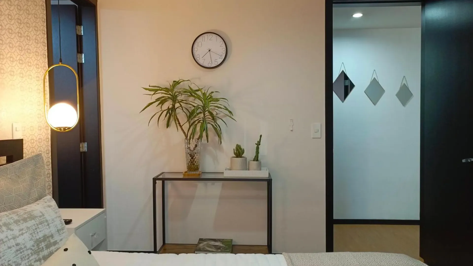 Apartment - 2Bedrooms - Queenbed - Balcony - Parking - 7Thfloor Équateur