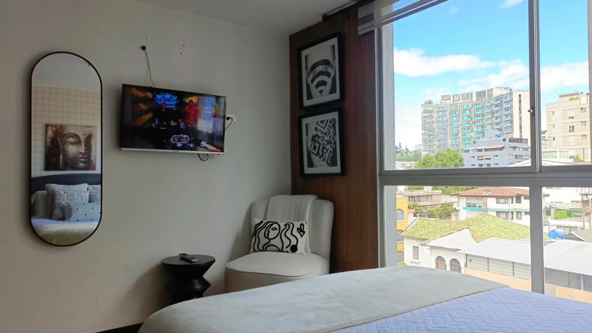 Appartamento PLAZA FOCH - Piso 7 con BALCÓN Ecuador
